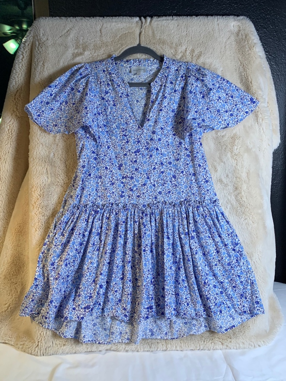Sugar lips sz small blue floral top or dress - Picture 1 of 9